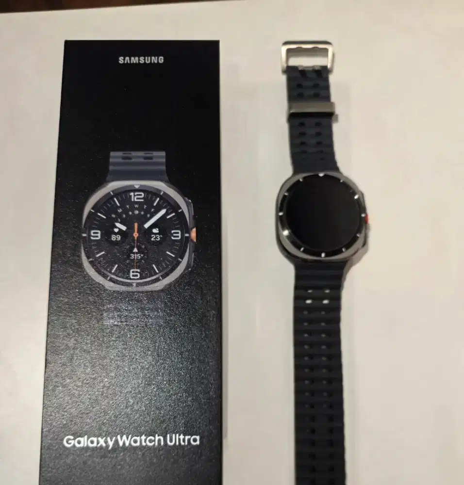 Samsung Galaxy Watch Ultra – Titanium Silver (Kondisi Istimewa)