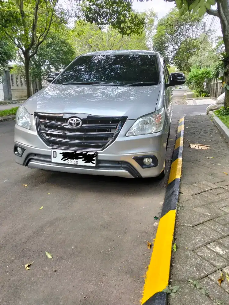 Jual cepat.! Kijang Innova THN 2014 diesel matic low km.!