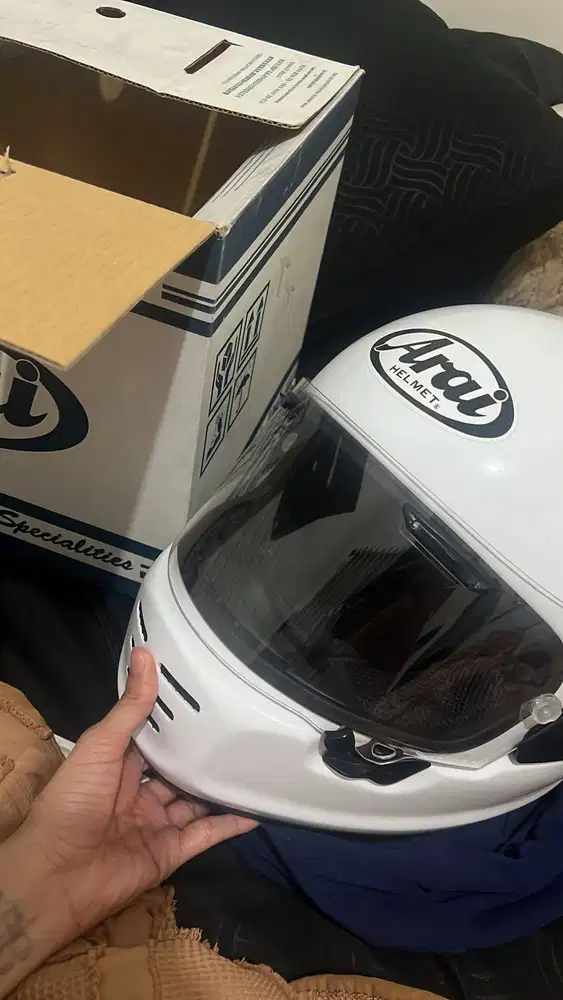 Helm Rapide Neo Arai - Size M - Mulus 90% - Jarang Dipakai
