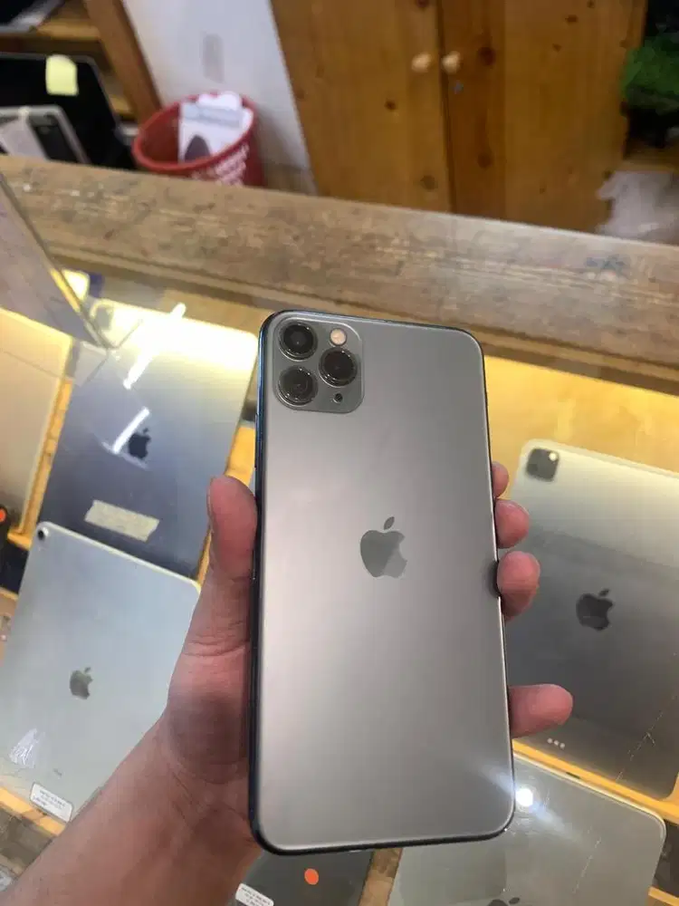 Iphone 11 promax 256gb midnight green