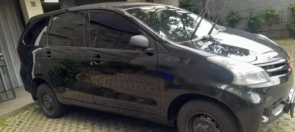 Daihatsu Xenia 2012 Bensin