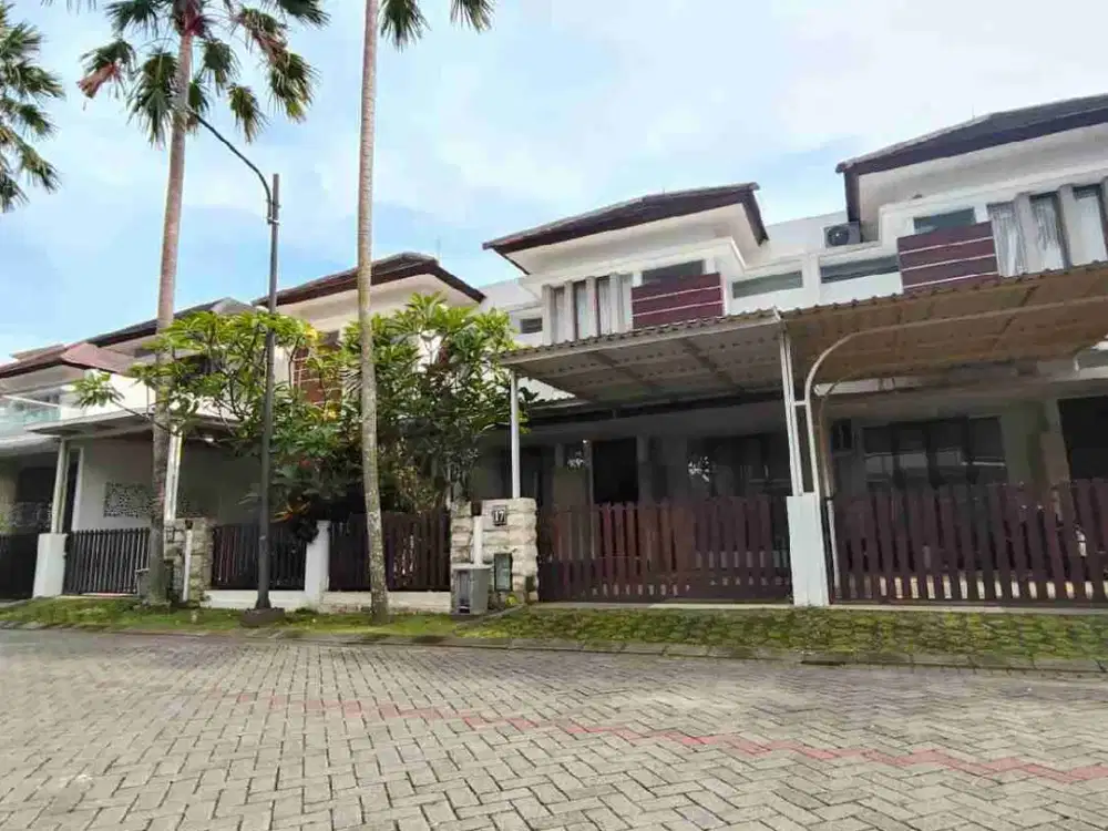 Rumah modern 2 lantai di perumahan Grand Permata Jingga Malang