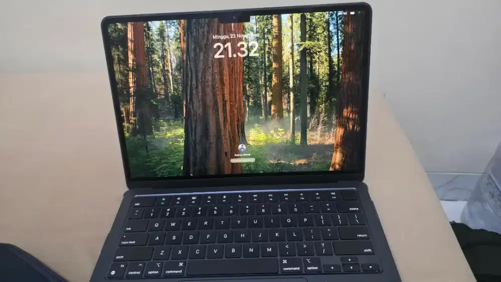 DIJUAL MACBOOK AIR M2 8/512GB Ibox