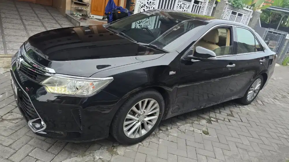 Jual Camry V 2017 Apik