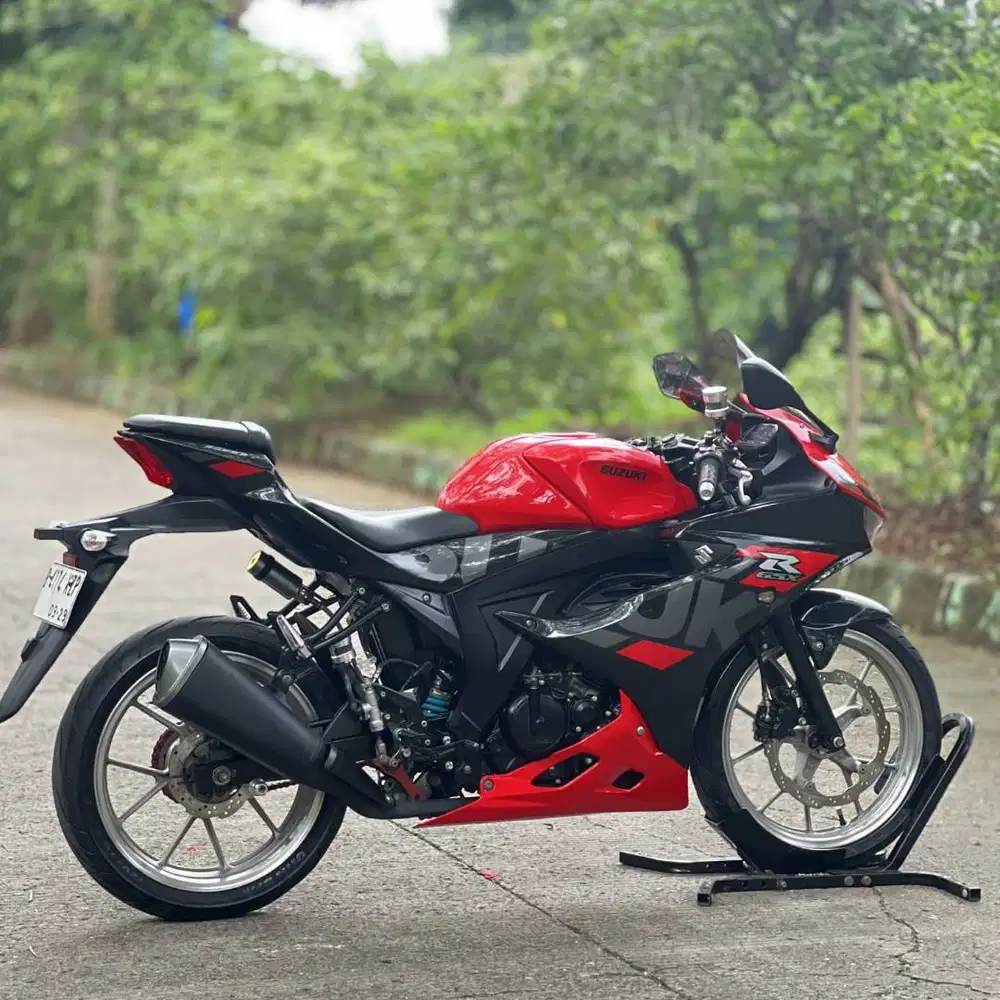 KM LOW! SUZUKI GSX R150 MERAH 2022 PAJAK PANJANG NO MINUS