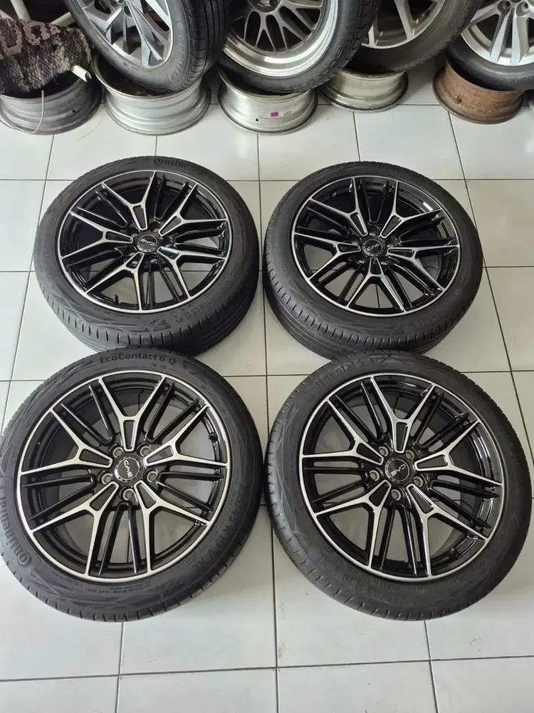Velg orginal BYD 2025 R19 pcd 5*114.3 lebar 8 et45 plus ban..4pcs