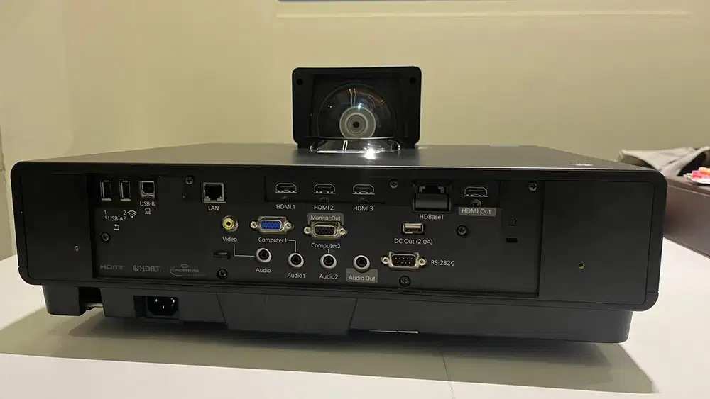 Proyektor EPSON EB 805F