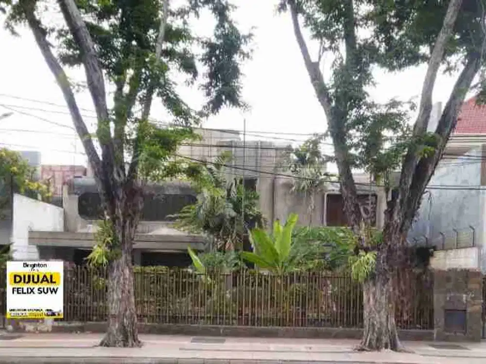 Jual Rumah 2 lt @ Raya Darmo