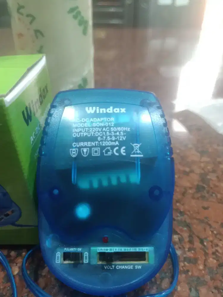 AC DC adaptor universal