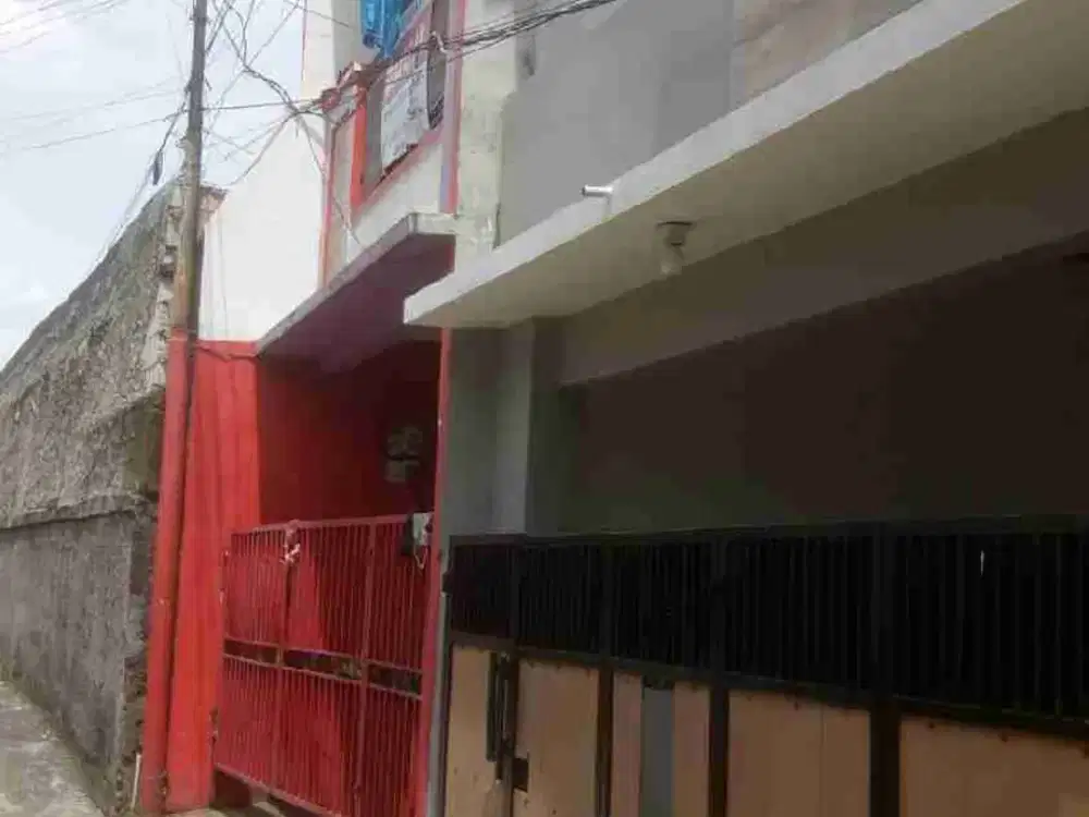 DI JUAL RUMAH SECONDARY 2 LANTAI AKSES MOBIL BISA KPR DI CONDET JAKTIM