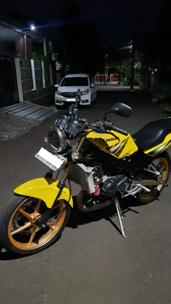Kawasaki Ninja R 2003 convert to SS