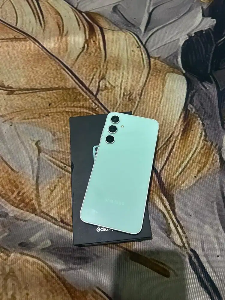 Samsung s23 fe 8/256 gb sein