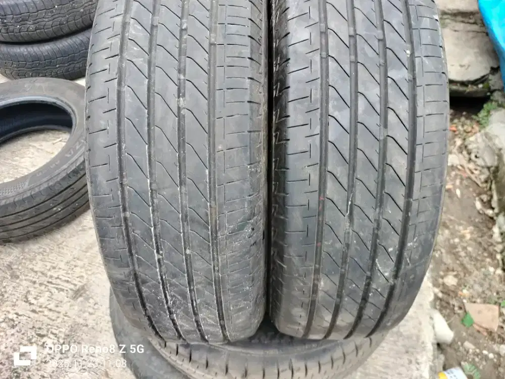 Jual ban copotan mrek Bridgestone toosa ukuran 185 65 R15 kond 90%