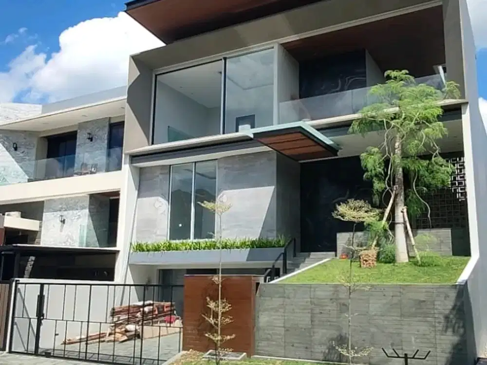 Dijual Rumah Minimalis Modern Konsep Villa Bukit Golf Mediterania Somerset Citraland 3LT Luas 600m2 Surabaya Barat