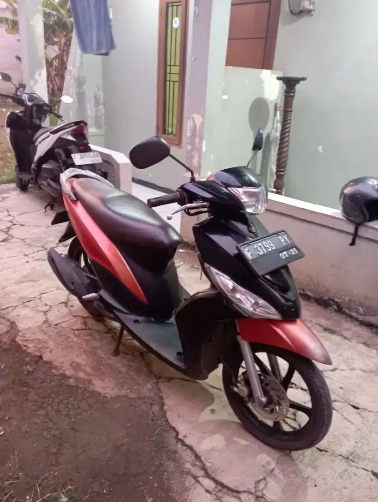 Mio J 2012 hitam merah BSD atau Cibinong