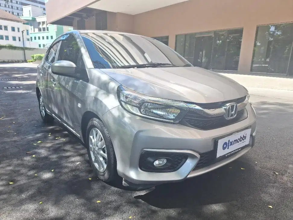 DP MURAH Honda Brio Satya 1.2 E Bensin-AT 2020 Silver CFFMB