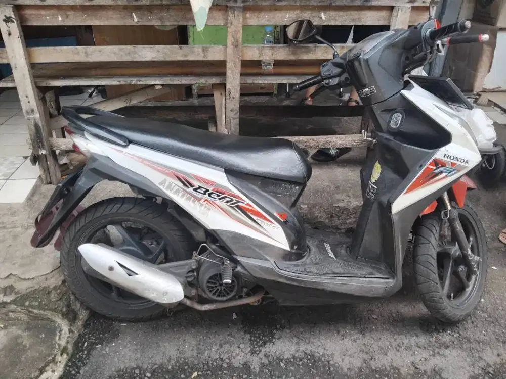 Beat ESP 2015 merah putih