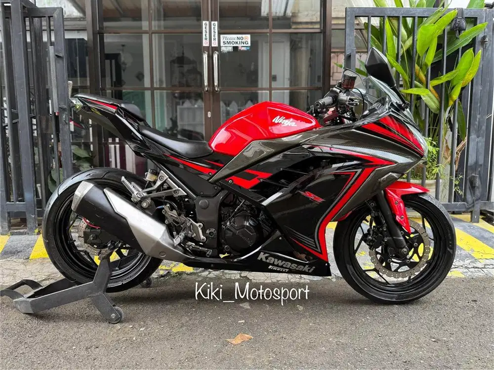 Ninja 250 fi Spesial Edition