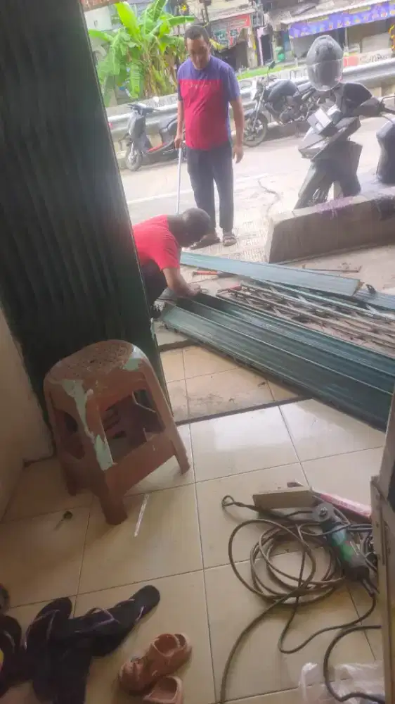 Tukang service rolling door dan folding gate