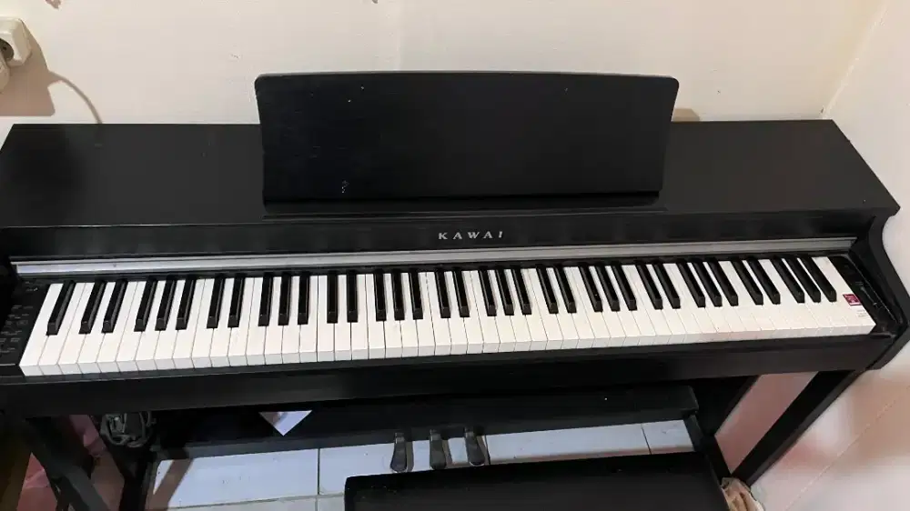 Piano kawai cn 25