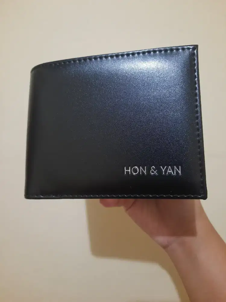 Dompet pria hon & yan