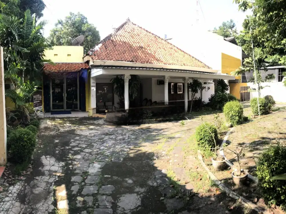 rumah tri lomba juang mugas dekat pandanaran tengah kota semarang