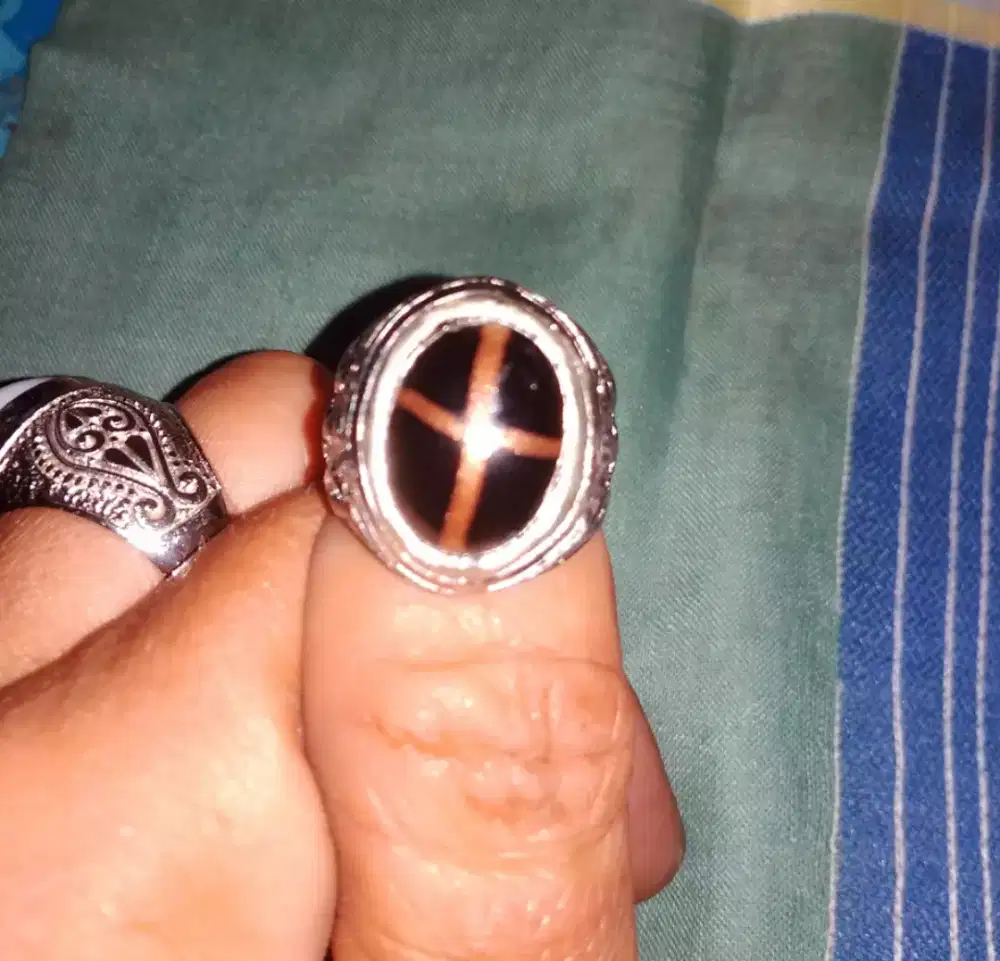 Tapak Jalak Emas langka