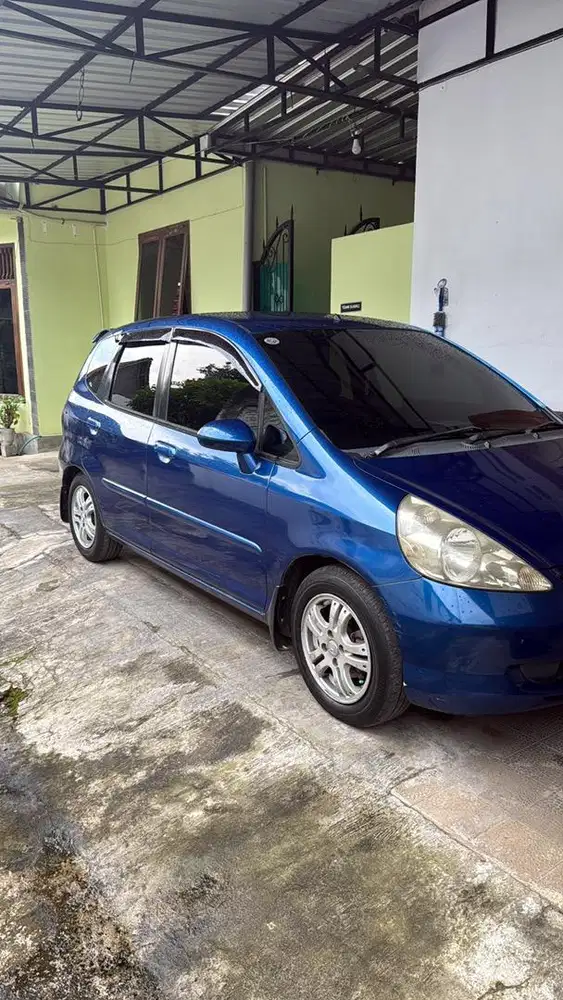 Honda Jazz 2004 biru A/T Bensin Mulus