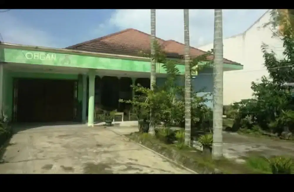 Rumah di jual beserta 6 kost kosan