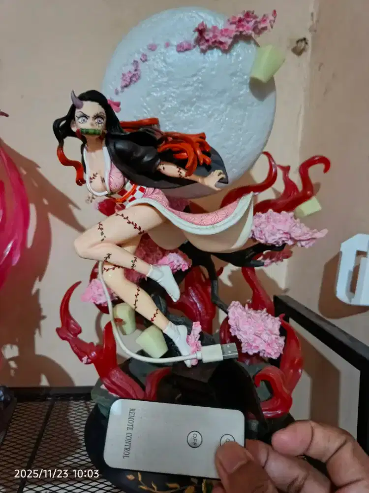 Statue nezuko kamado full moon led