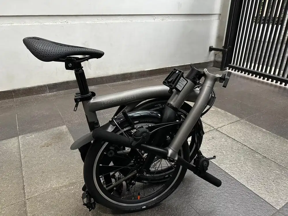 Brompton T line 12 Speed Like New