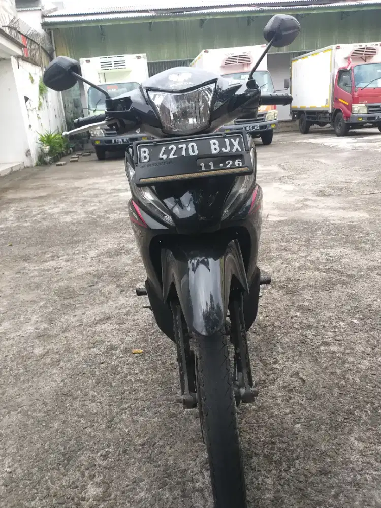 Dijual motor honda tahun 2016, tangan pertama, stnk aktive,harga nego