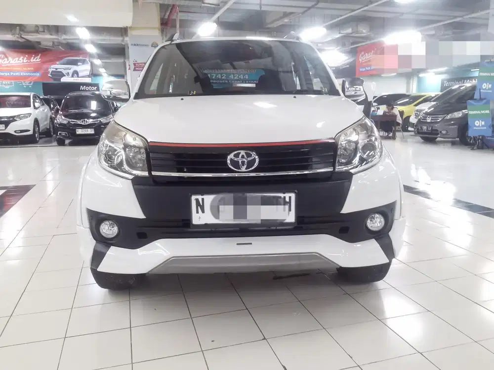 Toyota Rush 2017 Bensin