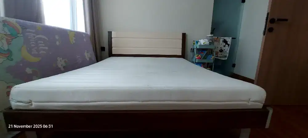 Dijual kasur queen size bekas