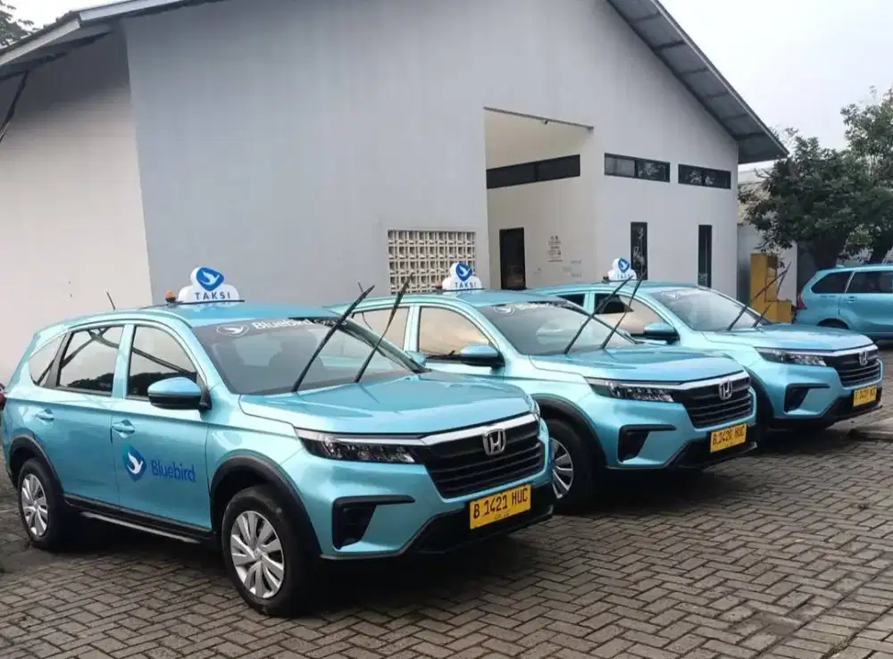 Driver pengemudi Supir sopir