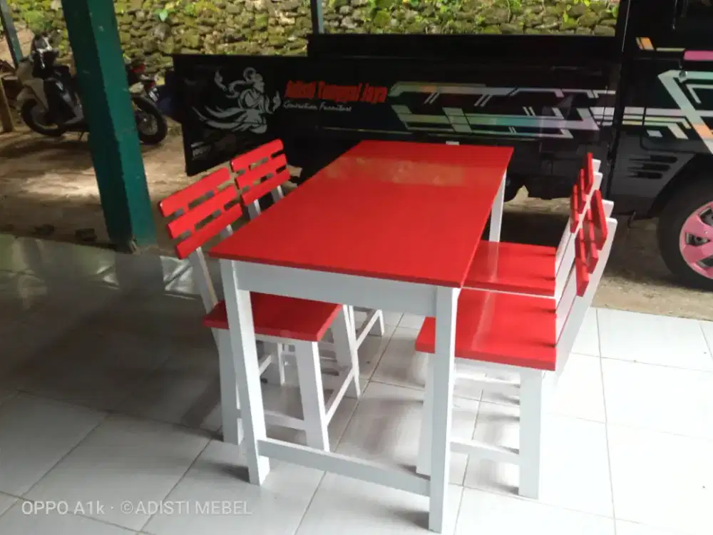 Meja kursi cafe warung resto