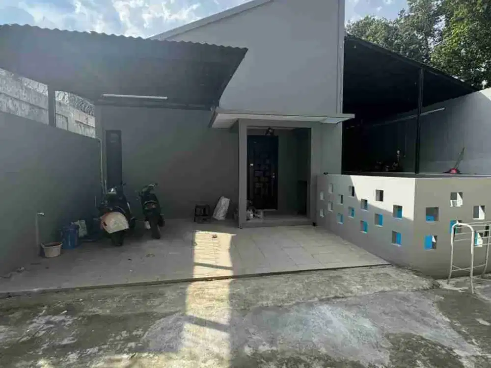 RUMAH CANTIK LUAS 4 KT, Baru Renovasi 2022 di Poin Mas Depok - Dekat Pintu Tol Sawangan & DTC Mall