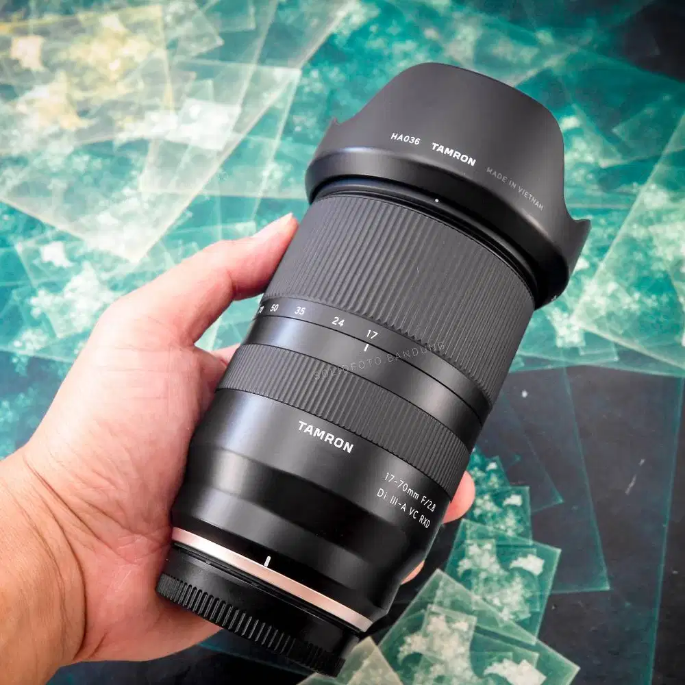Tamron 17-70mm f2.8 for Fuji Di III-A VC RXD. Fullset Mulus.