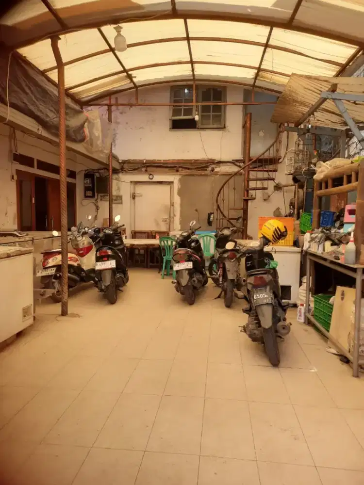 Rumah di Cakung, ada coldstorage kapasitas 5 ton