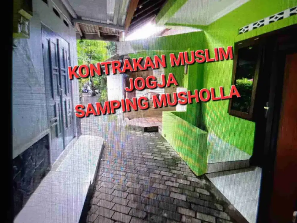 Kontrakan Muslim samping Musholla selatan pasar kotagede