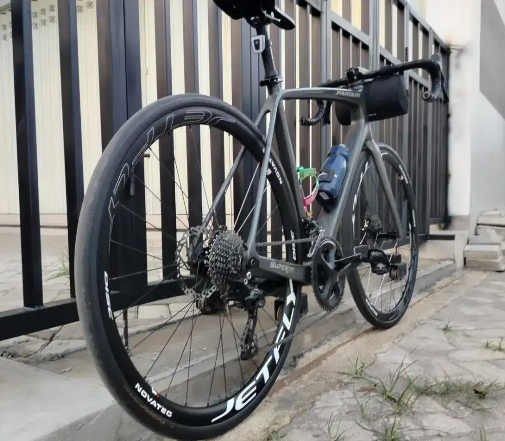 Pardus Super Sport Road Bike Disc-105 Clean Look Size L