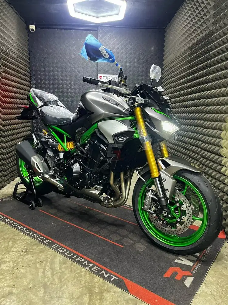 Z900 OR Z 900 NEW SE 2025 OHLINS BREMBO BRAND NEW KM 0 ISI NAMA KALIAN