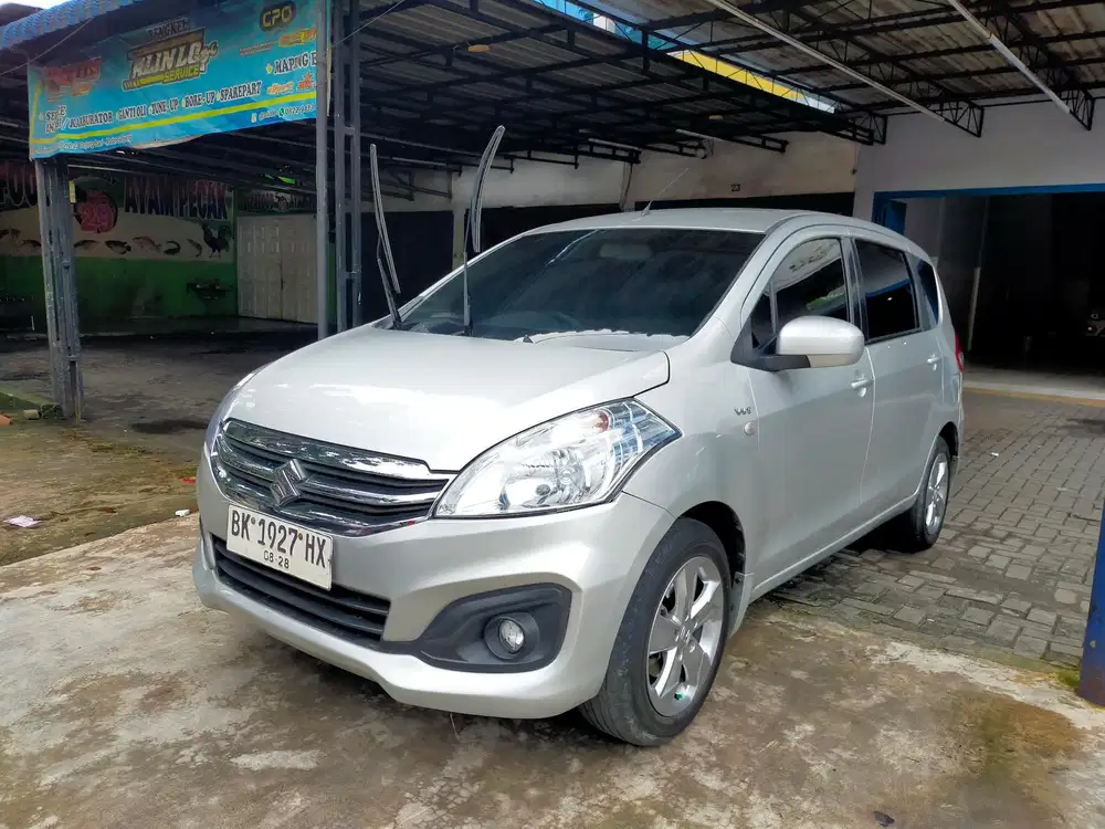 Ertiga GL MT 2018 DP 5 Juta