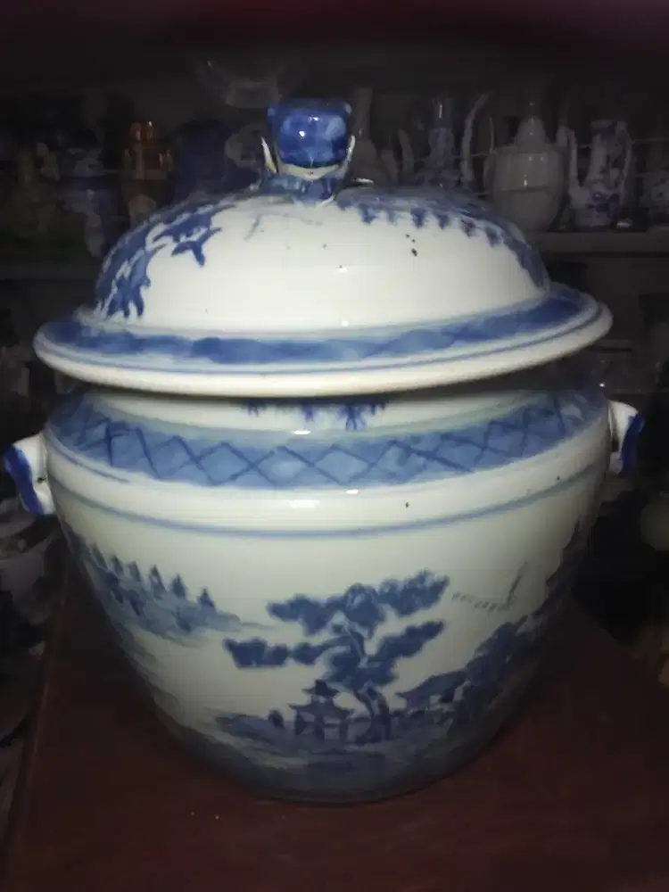 Mukun tempat penyimpanan abu mayat