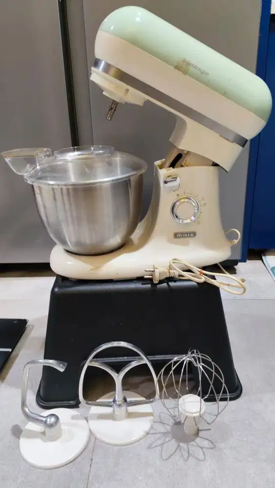 JUAL CEPAT MIXER BUAT BAKING (BIKIN KUE)