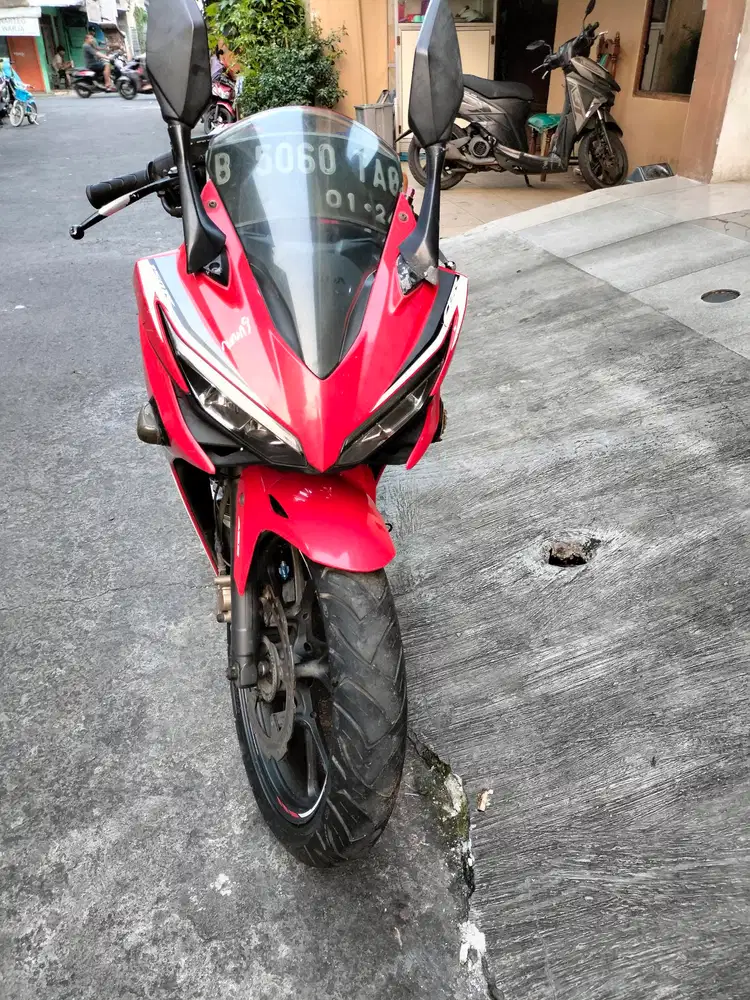 Honda CBR 150 tahun 2018 mesin halus