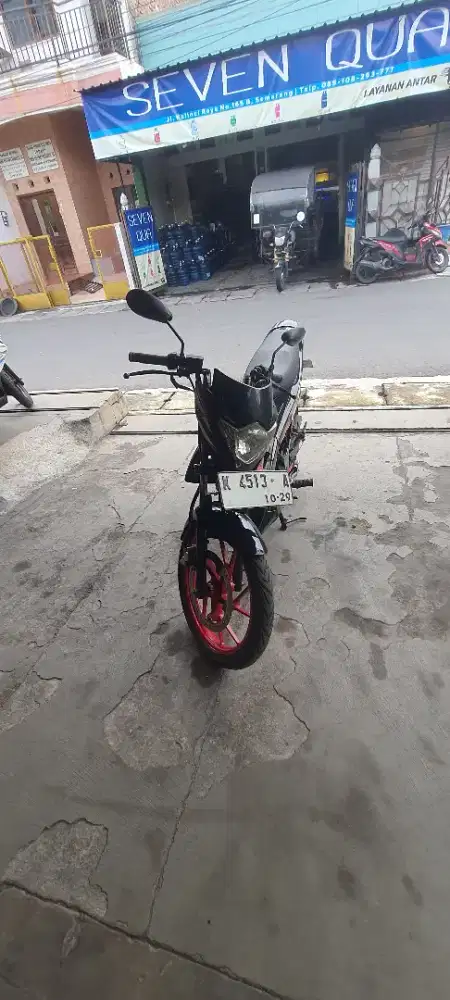 Satria fu 2014 hitam