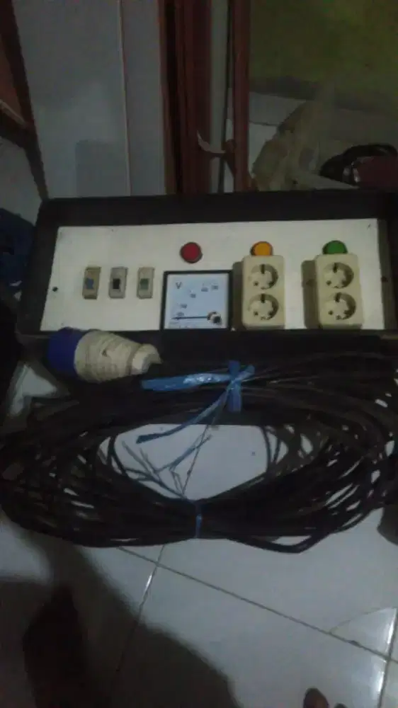 Jual Murah 1 MCB PANEL3 MIK,1 STOP KONTRAK,3 KBEL,1 KBEL POWER MSH BGS