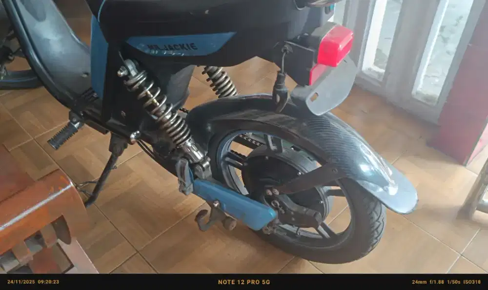 Sepeda listrik mr jacky