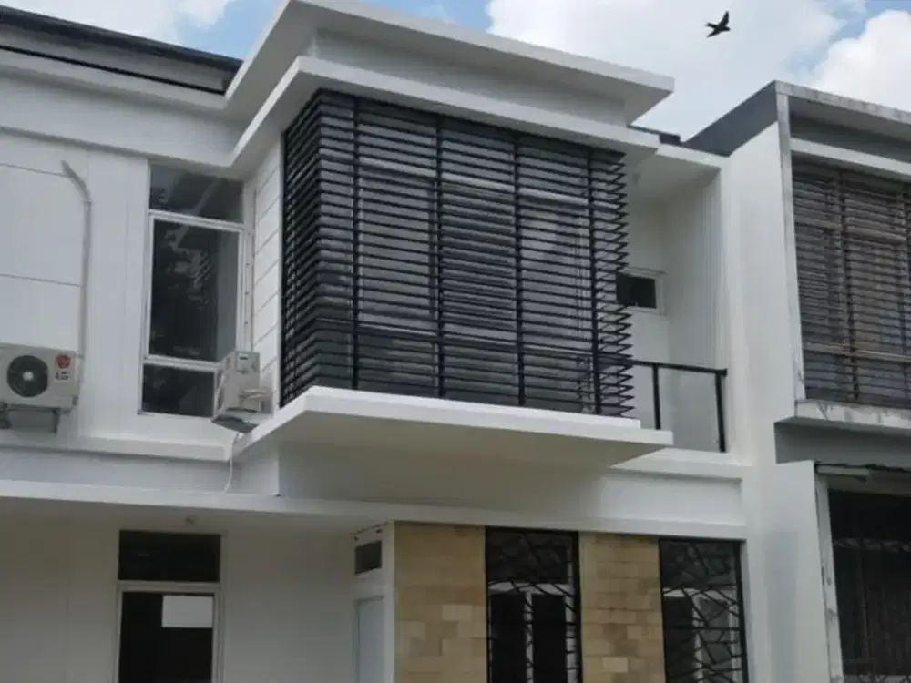 BANTING HARGA Rumah Ruangan Lebar di Cluster Pondok Aren AM-14684